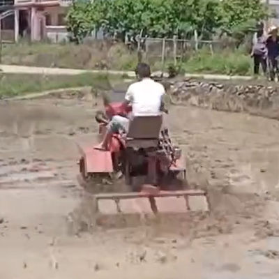 Εύκολη λειτουργία 25HP μικροκαλλιεργητικό ελκυστήρα τροχαίο γεωργικό εξοπλισμό πιστοποιημένο CE